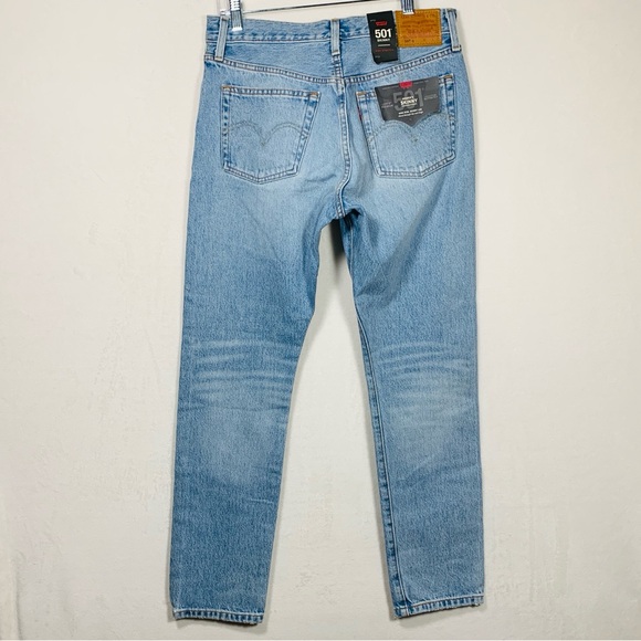 NWT Levi’s Premium Women’s 501 High-Rise Skinny Straight Jean Denim Size 27 - Picture 2 of 11
